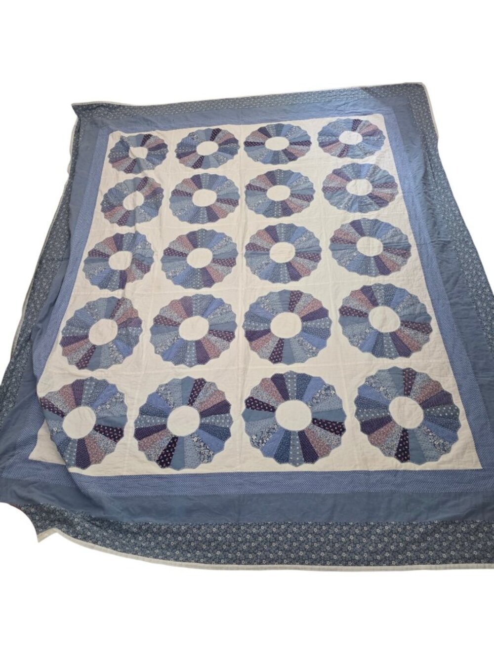 Vintage Handmade Blue Floral Dresden Plate Quilt 79 x 93